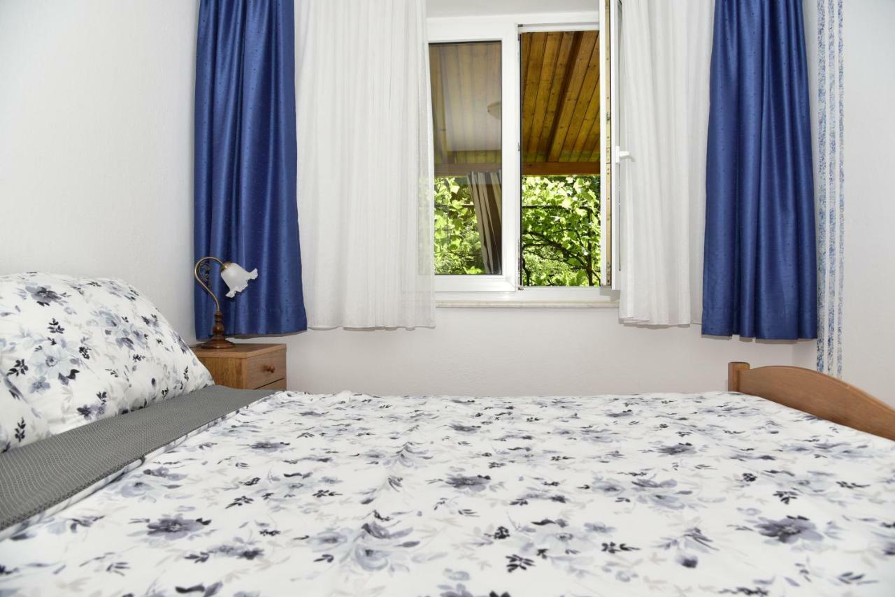 Apartment Blumen Oase Malinska Exteriér fotografie