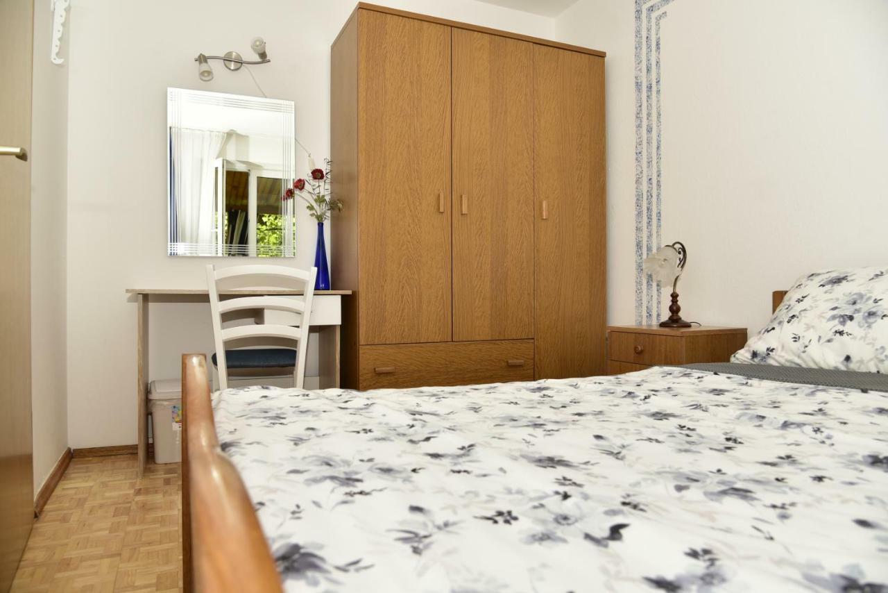 Apartment Blumen Oase Malinska Exteriér fotografie