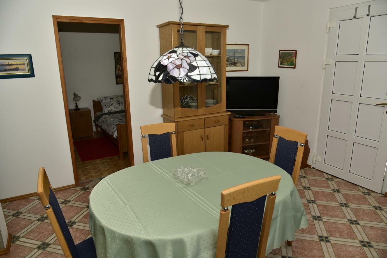 Apartment Blumen Oase Malinska Exteriér fotografie