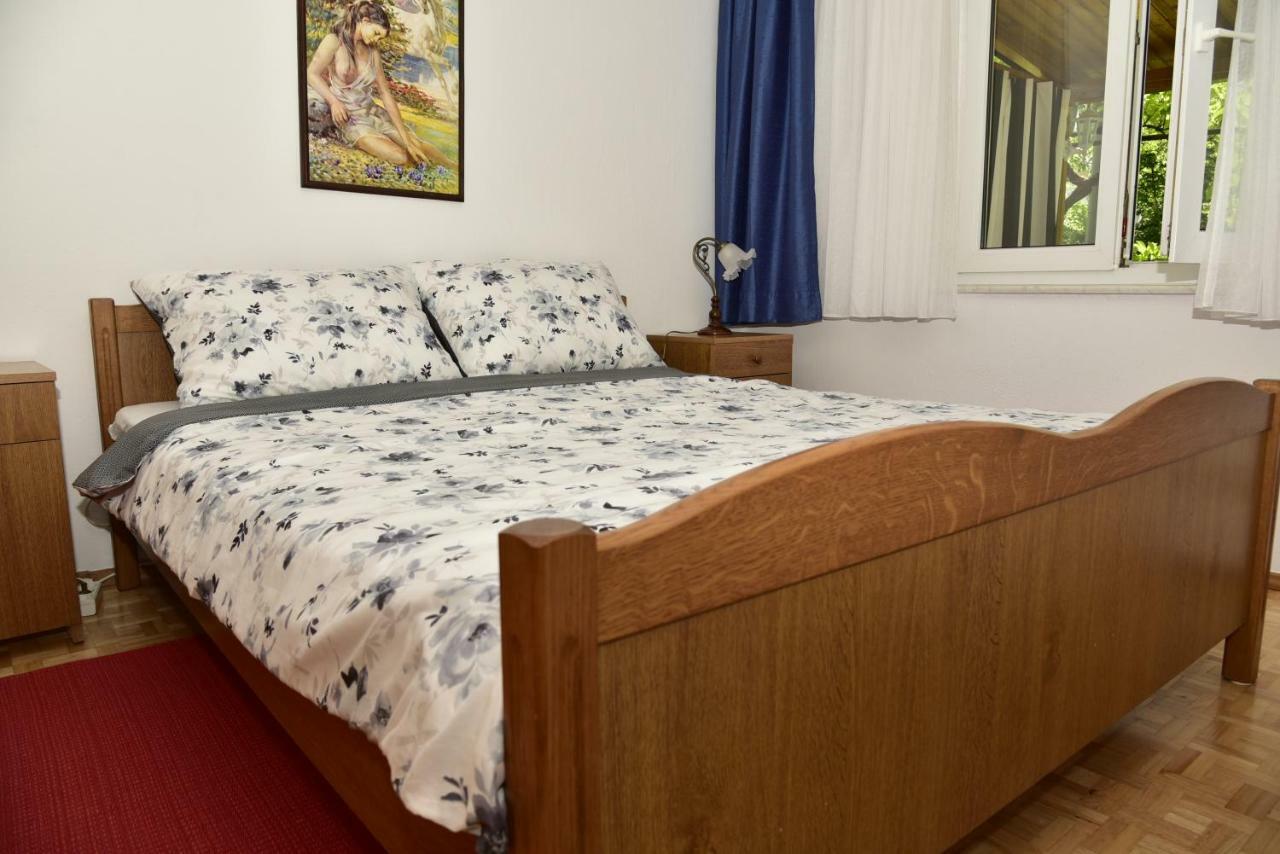 Apartment Blumen Oase Malinska Exteriér fotografie